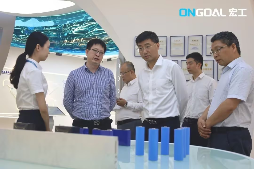 b0251165-3c23-4826-9c22-8a81a4ea89af b0251165-3c23-4826-9c22-8a81a4ea89af